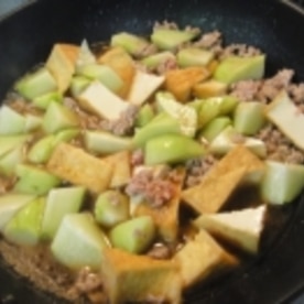 隼人瓜と厚揚げのそぼろ煮 レシピ 作り方 By Mint74 楽天レシピ 隼人瓜と厚揚げのそぼろ煮 レシピ 作り方 By Mint74 楽天レシピ